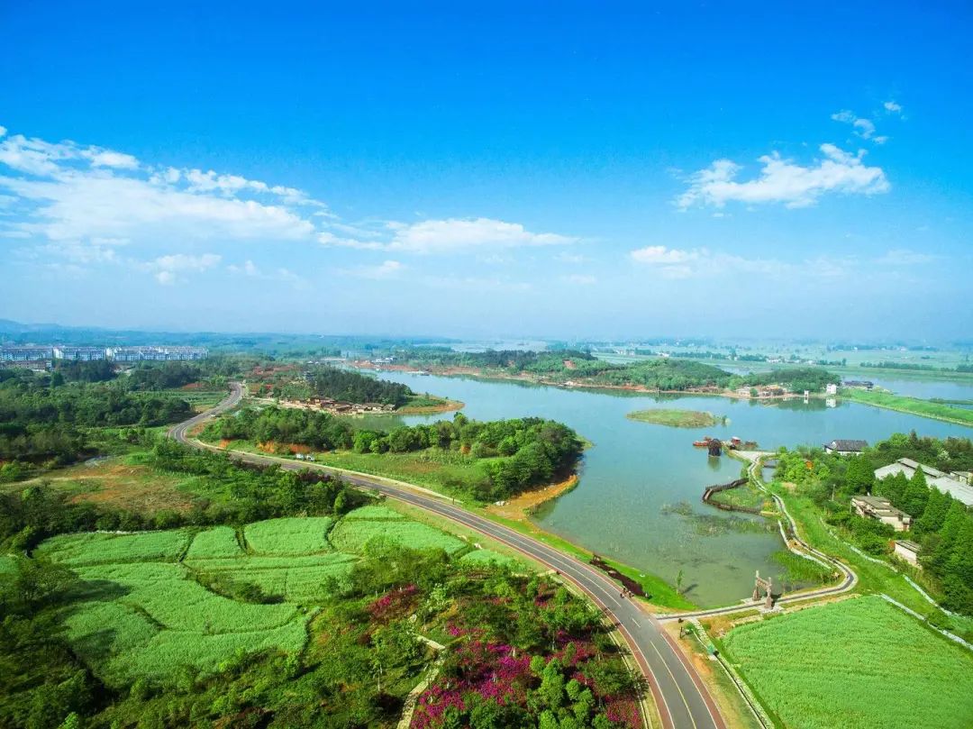 生態(tài)環(huán)境部接連發(fā)布兩份征求意見(jiàn)稿，農(nóng)村污水處理就要“走”起來(lái)了？